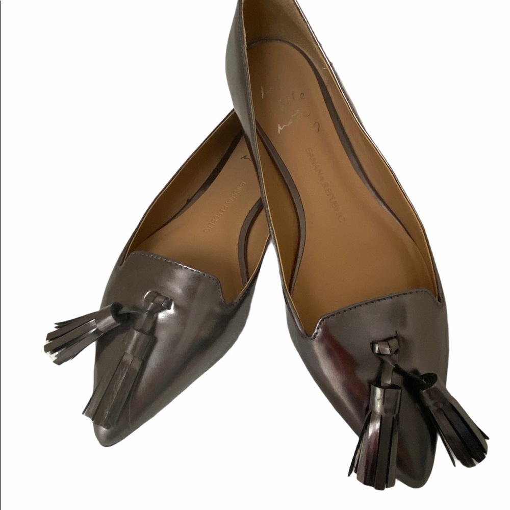 Banana Republic Anika Tassel Flats